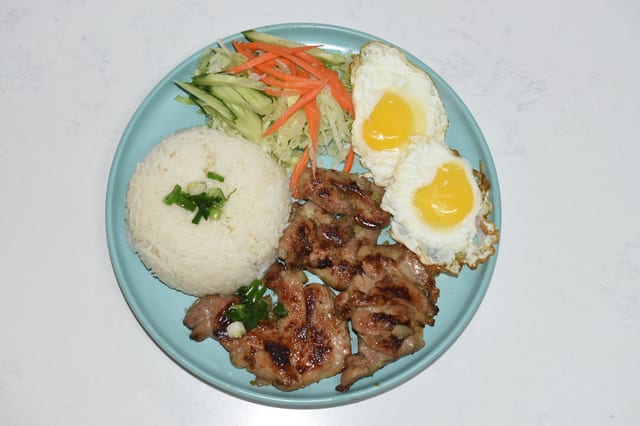 Grilled Chicken on Steamed Rice